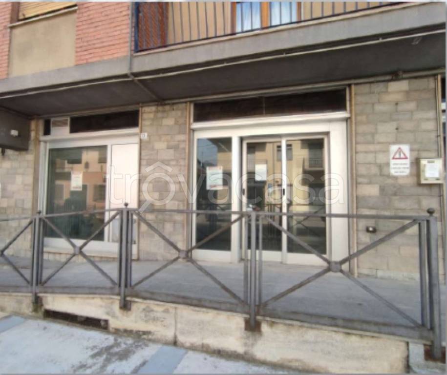 Filiale Bancaria in vendita a Robilante via Umberto I 22