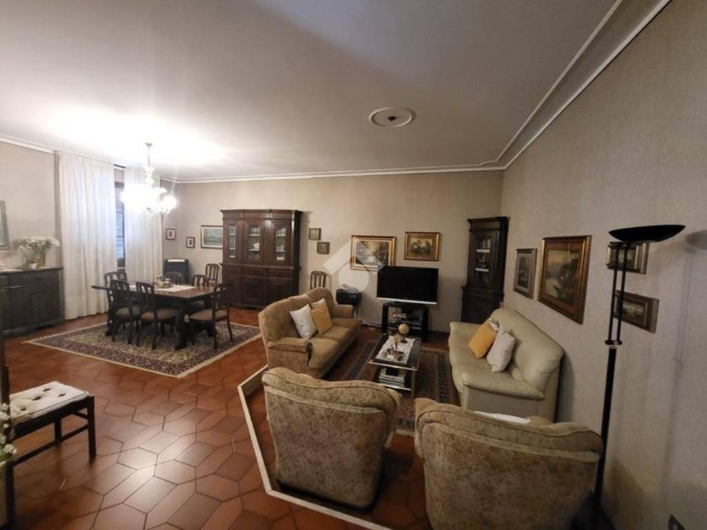 Villa Bifamiliare in vendita a Castel Goffredo viale Monte Grappa, 20A