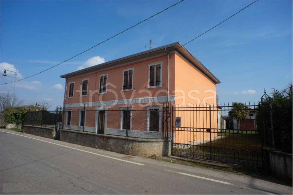 Casale in vendita a Roverbella via Monfalcone