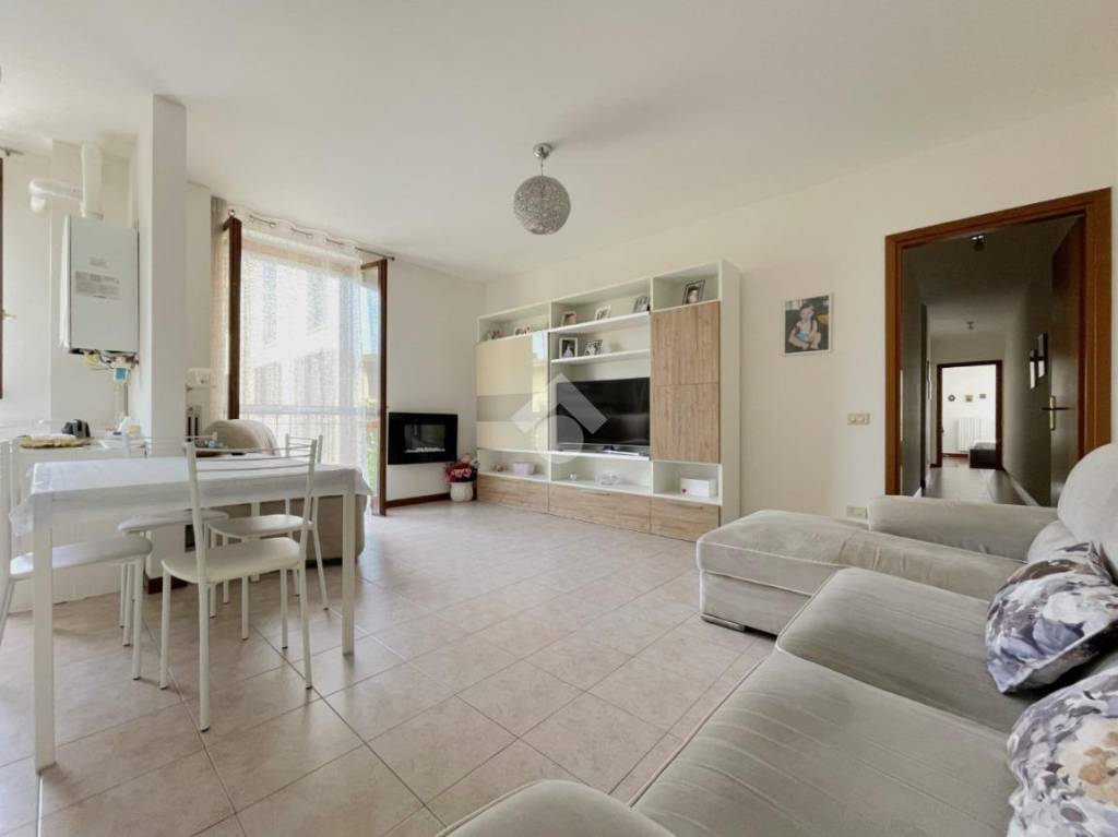 Appartamento in vendita a Palazzo Pignano via Magneto, 8