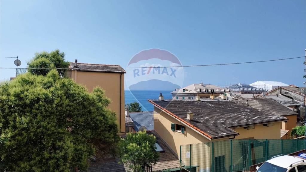 Appartamento in vendita a Genova via viacava, 1