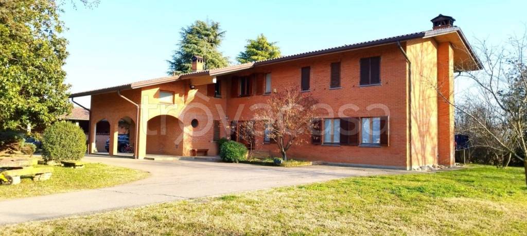 Villa in vendita ad Azzano San Paolo via sant'agostino