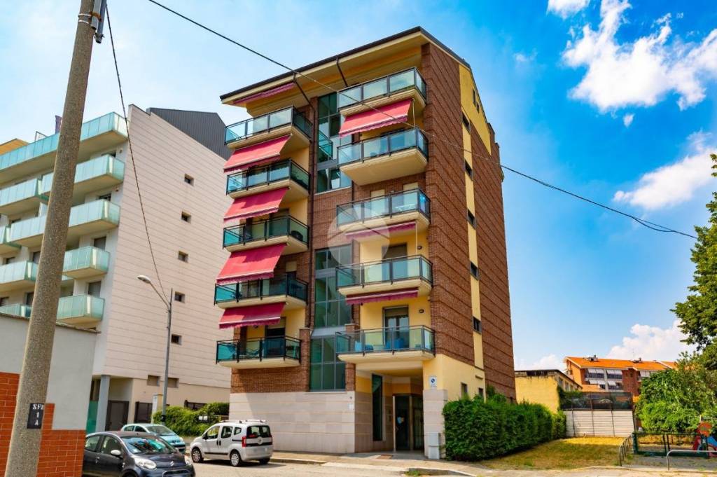 Appartamento in vendita a Torino via Valsugana, 18