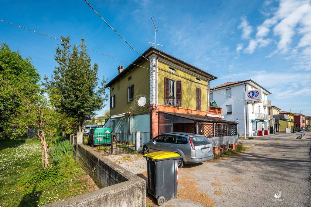 Appartamento in vendita a San Giovanni in Persiceto via Cento 129