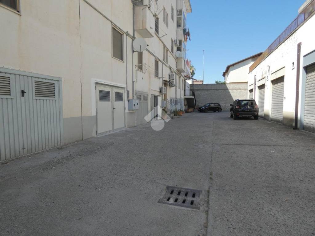 Garage in affitto a Policoro via Brennero, 139