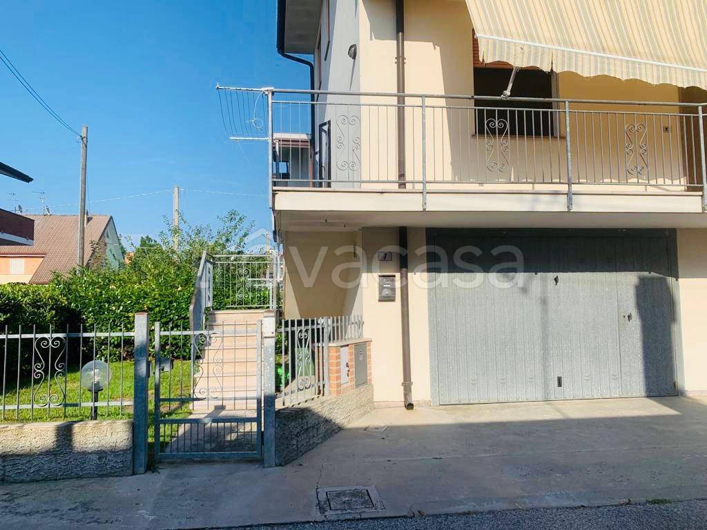 Appartamento in in vendita da privato a Taglio di Po via Luigi Galvani, 7