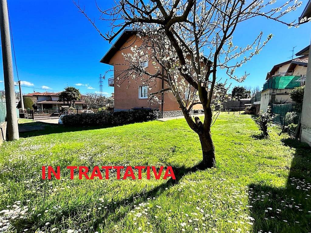 Villa Bifamiliare in vendita a Guanzate via Piave, 1