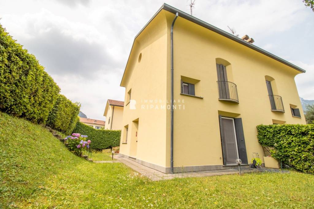 Villa Bifamiliare in vendita a Malgrate via Ugo Foscolo
