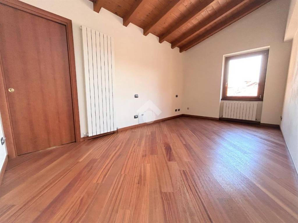 Appartamento in vendita a Curno via Luigi Gamba, 37