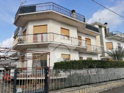 Appartamento in vendita a Minturno via Michele Mallozzi, 23