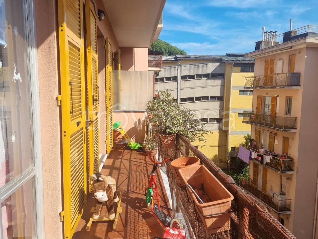 Appartamento in vendita a Genova via Gian Pietro Sery, 5