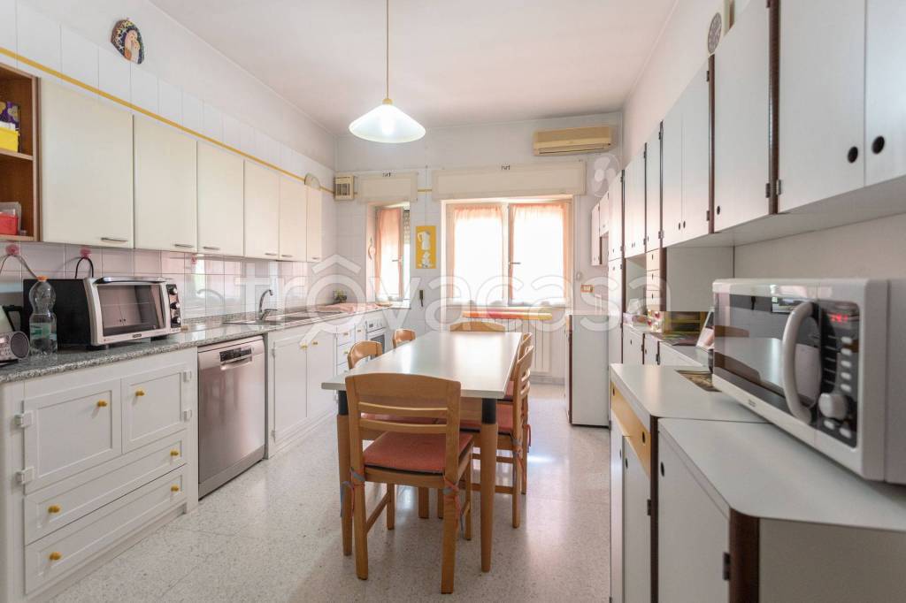 Appartamento in vendita a Grottaglie via Messapia, 61, 74023 Grottaglie ta, Italia