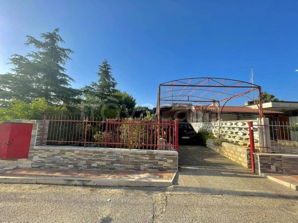 Villa a Schiera in vendita a Cassano delle Murge via Parco la Vecchia