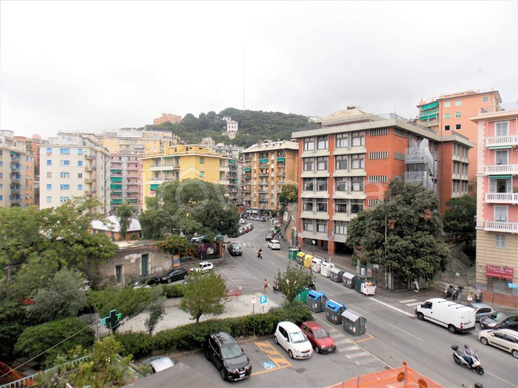 Appartamento in vendita a Genova largo San Francesco da Paola