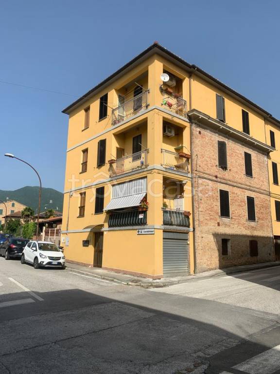 Appartamento in vendita a Fabriano viale 24 Maggio, 1