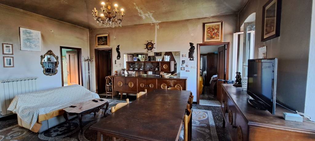 Appartamento in vendita a Castiglione Chiavarese via Casa del Monte