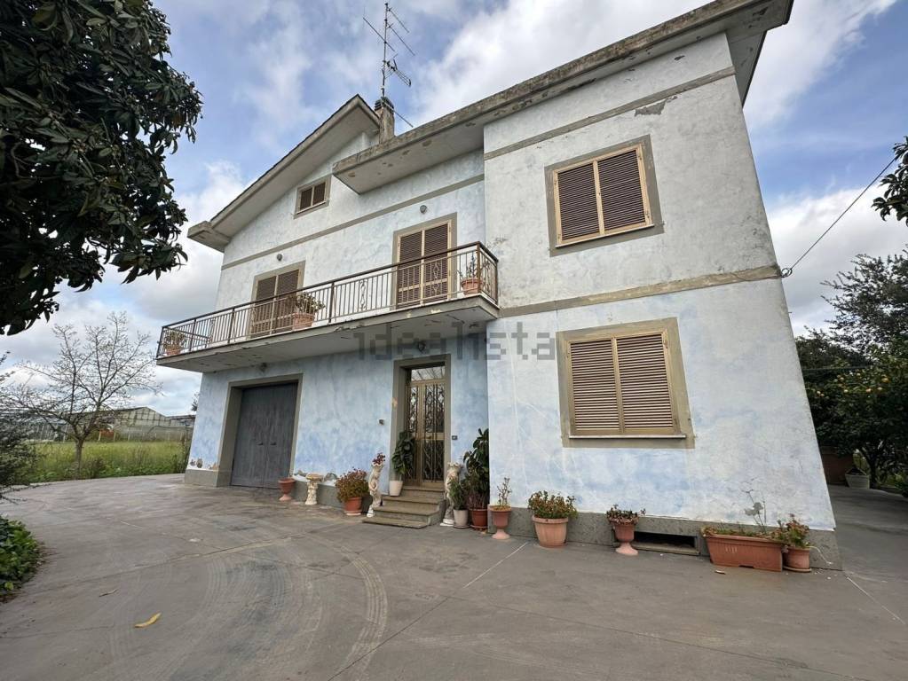 Villa in in vendita da privato a Lanuvio via Isola di Palmarola, 1