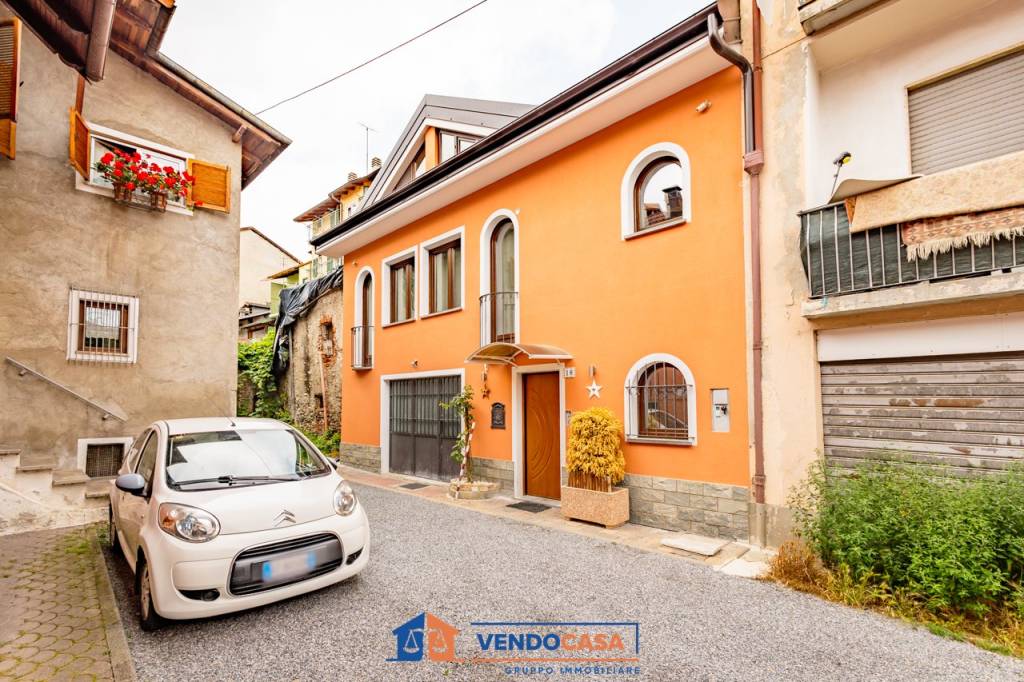 Villa in vendita a Borgo San Dalmazzo via del Quartiere, 18