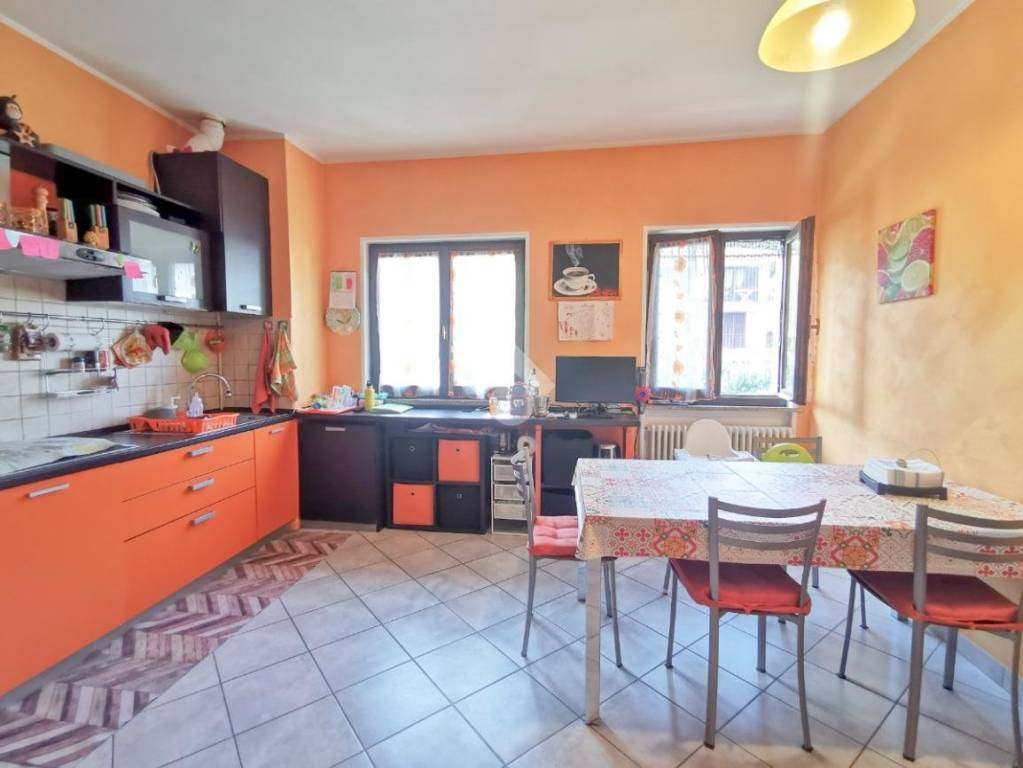 Appartamento in vendita a Cugliate-Fabiasco via Pagliolico, 28