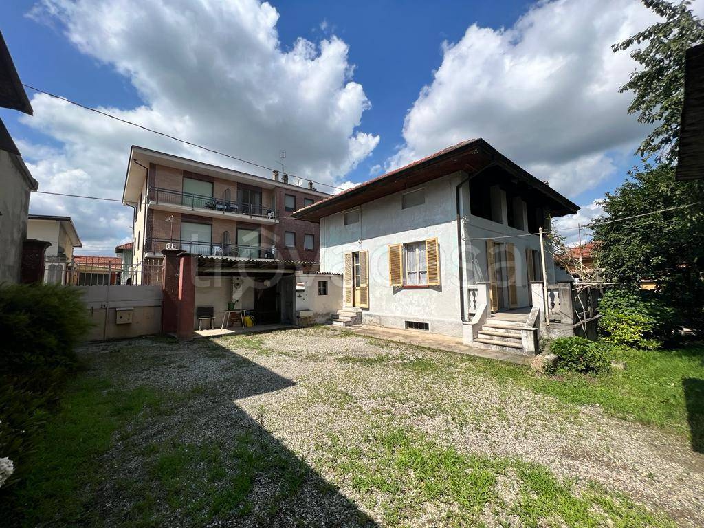 Villa in vendita a Rivarolo Canavese via 4 Novembre, 16