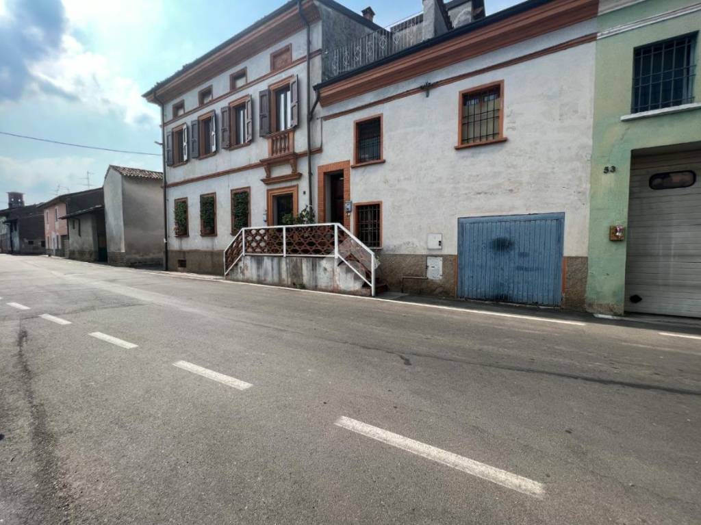 Casa Indipendente in vendita a Offlaga via Cardinale, 59