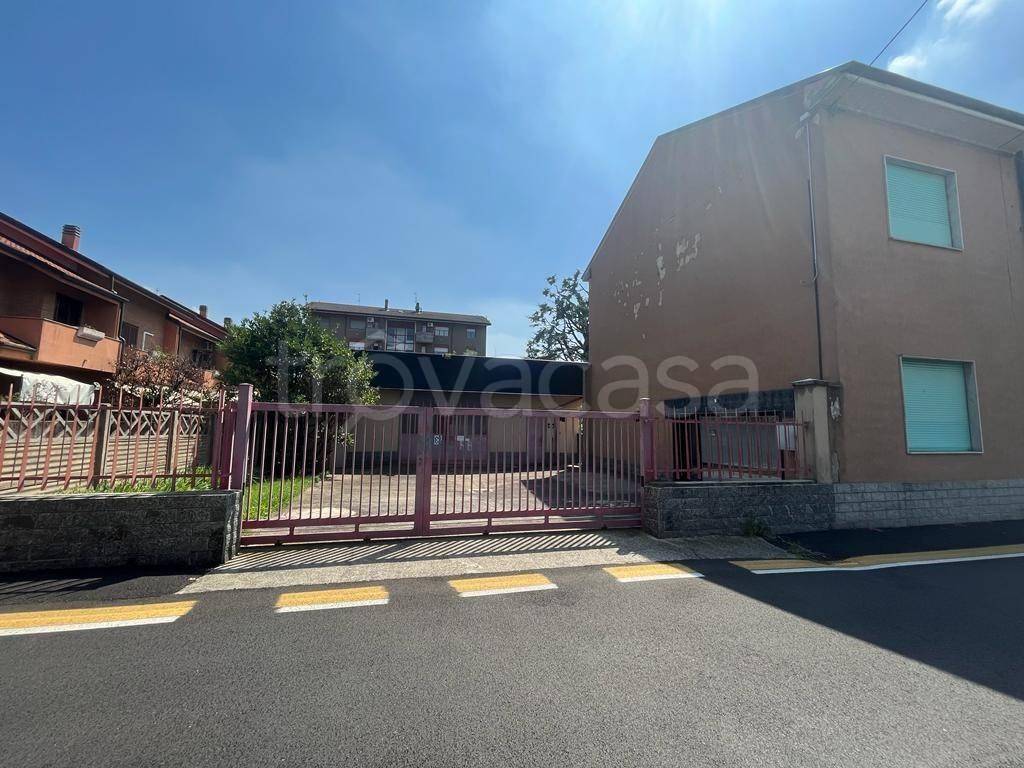 Casa Indipendente in vendita a Cesano Maderno via Settembrini, 18