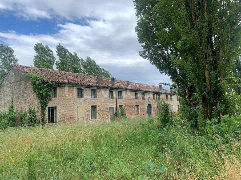 Casa Indipendente in vendita a Ferrara via dell' ansa, 30