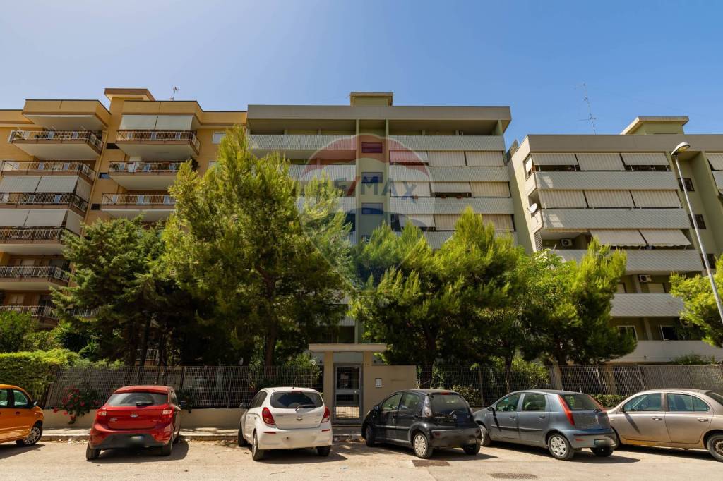 Appartamento in vendita a Bari via Michele Troisi, 53