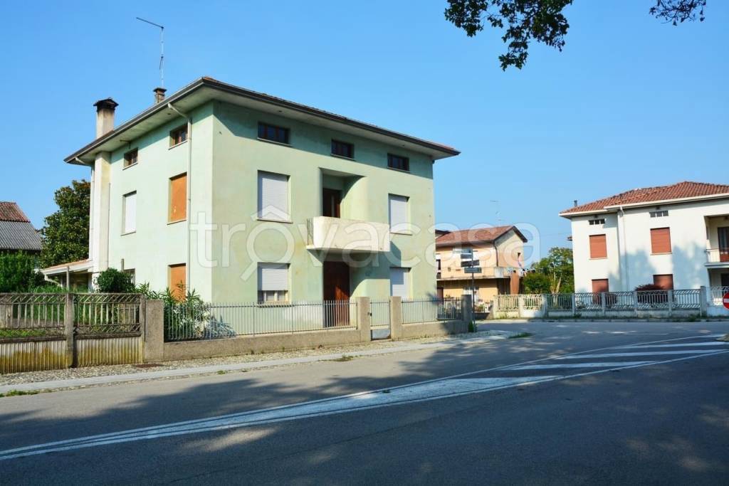 Casa Indipendente in in vendita da privato a Camino al Tagliamento via Aquileia, 28