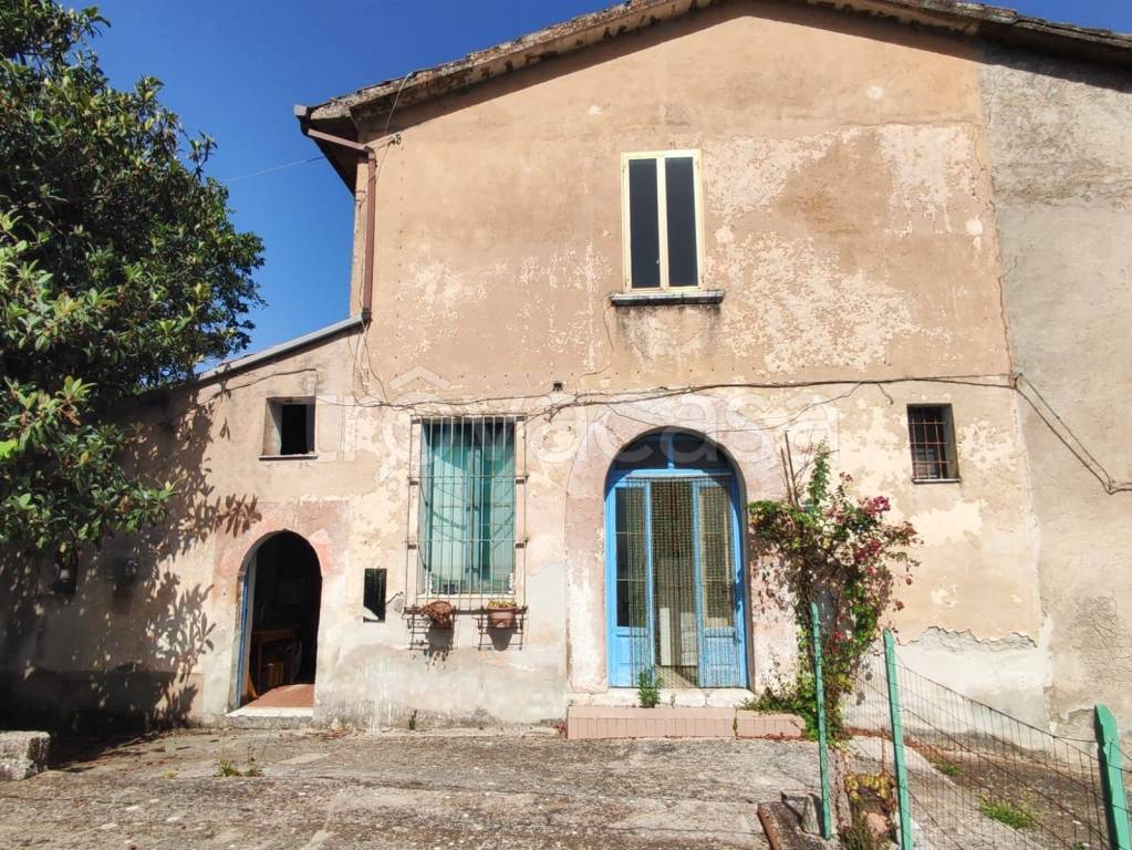 Casale in vendita ad Avellino contrada Chiaira