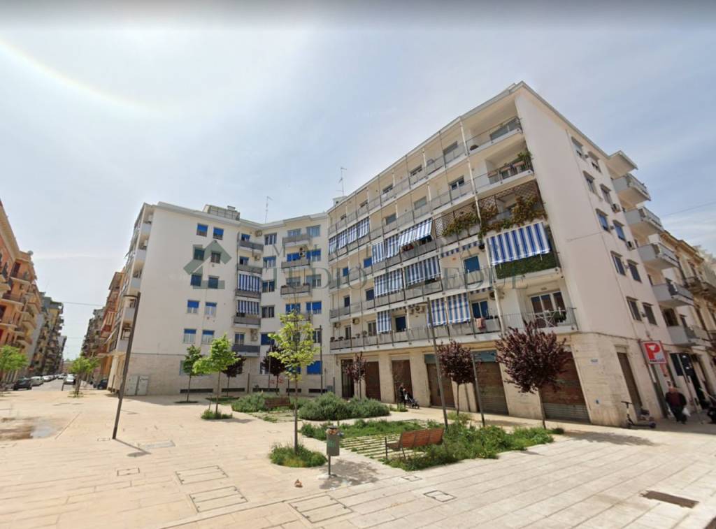 Appartamento in vendita a Bari largo Disfida di Barletta, 4