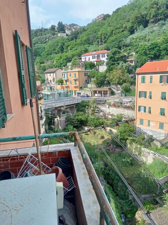 Appartamento in vendita a Genova via al Torrente Molinassi, 9