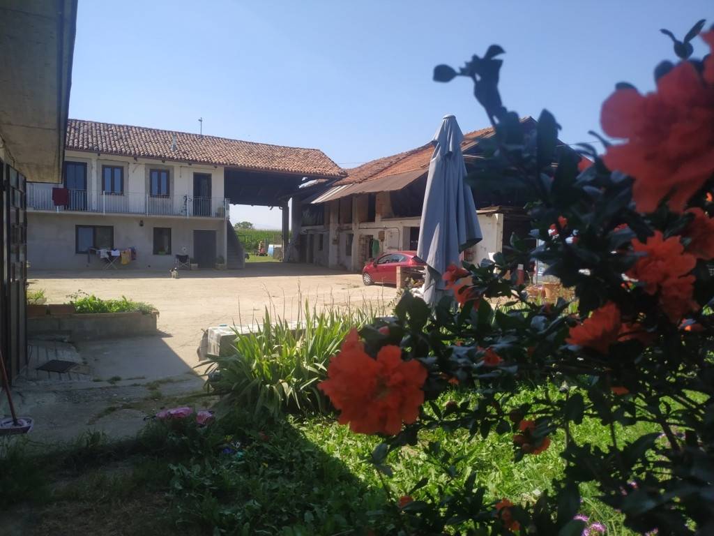 Casa Indipendente in vendita a Carignano borgata Campagnino, 28