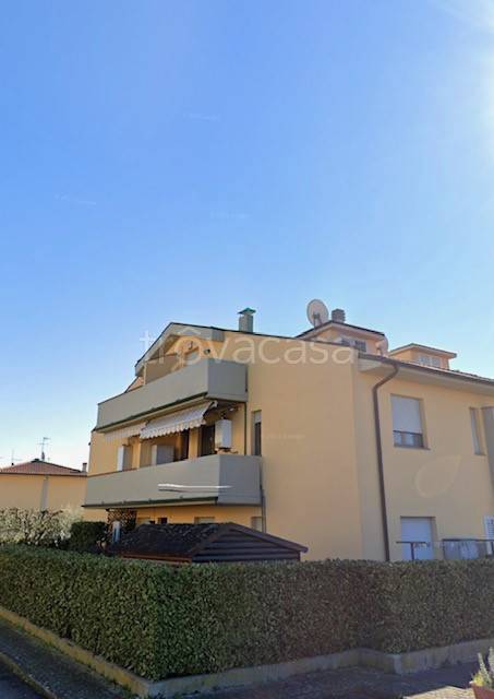 Appartamento in vendita a Lucca via Larga, 1009