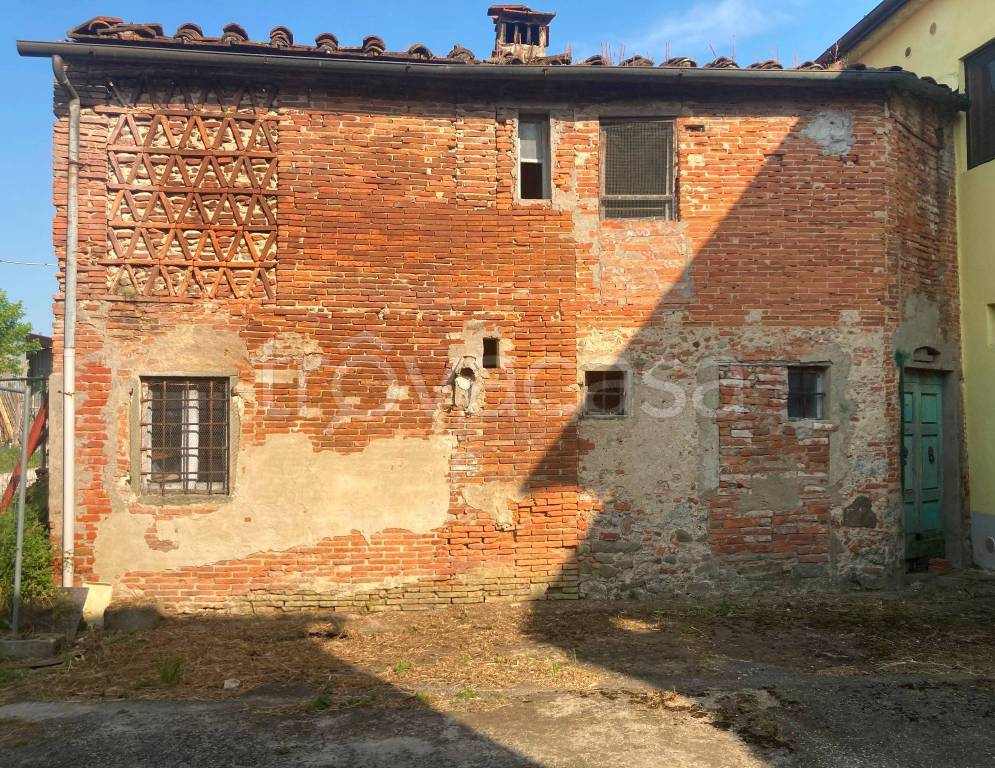 Casale in vendita a Pistoia via di Pontassio, 55