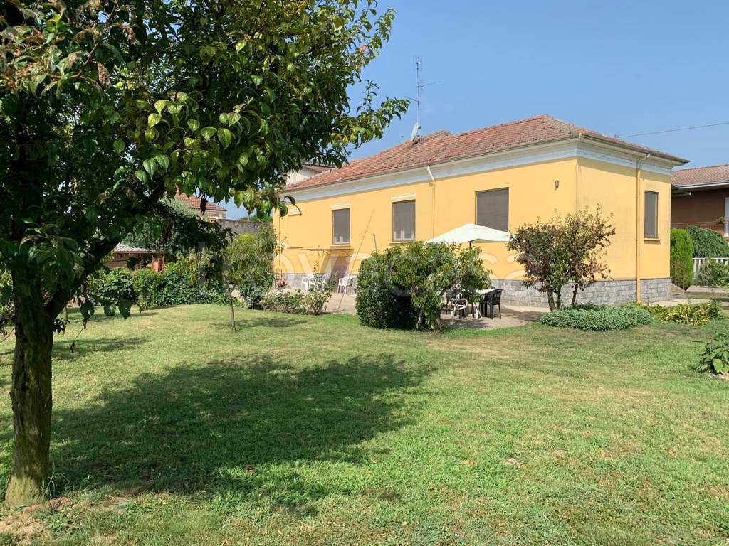 Villa in vendita a Mortara viale Raffaello Sanzio
