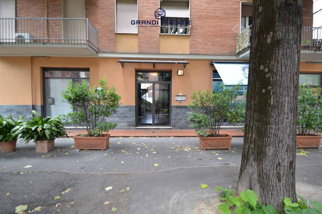 Appartamento in vendita a Parma via Ruggero da Parma