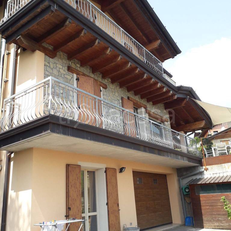 Villa in in vendita da privato a Serle via Giuseppe Garibaldi, 2E