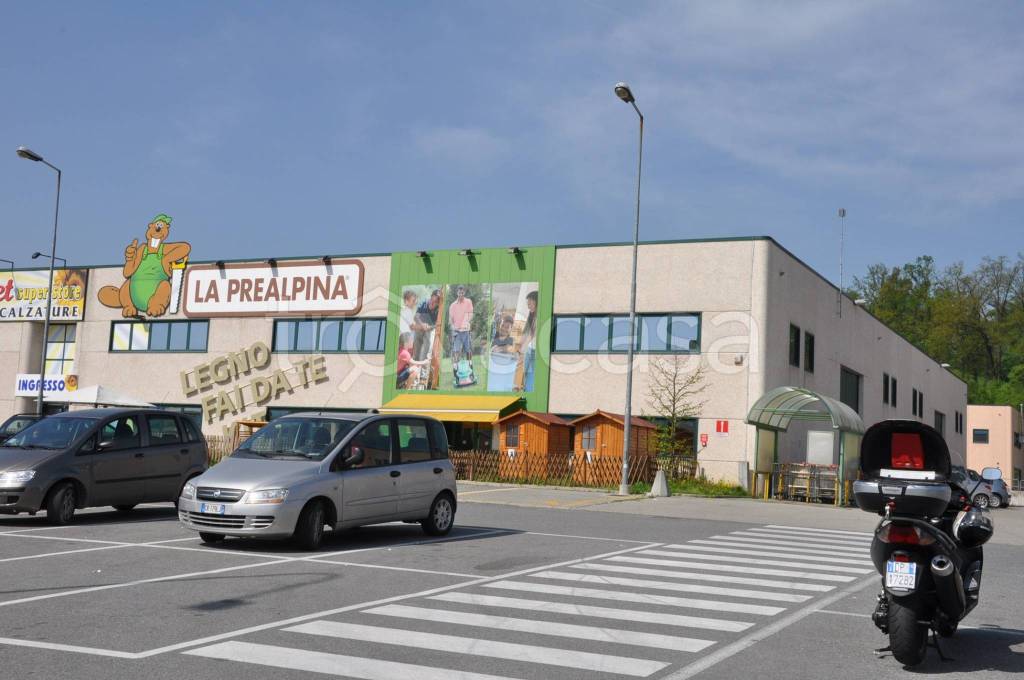 Capannone Industriale in vendita a Castell'Alfero via Statale