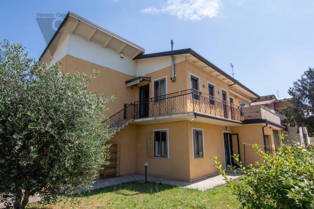Casa Indipendente in vendita ad Albignasego via Roma 303