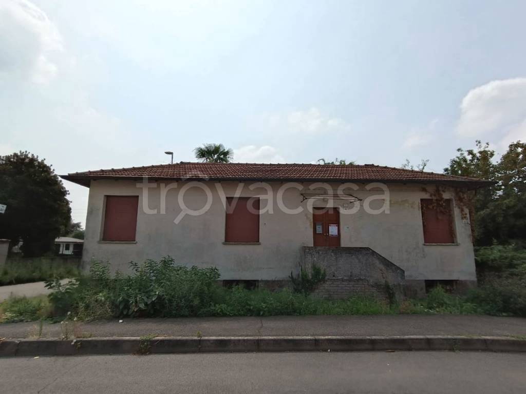 Villa in vendita a Parabiago via casorezzo, 20