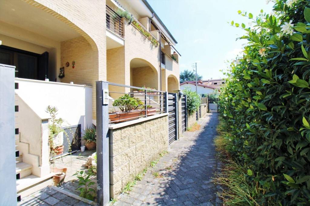 Appartamento in vendita a Marino via s. Matteo, 7