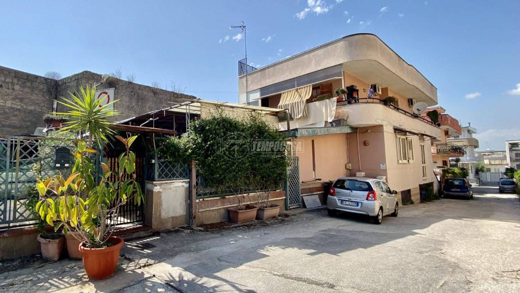 Villa Bifamiliare in vendita a Castello di Cisterna via IX Maggio 31/c