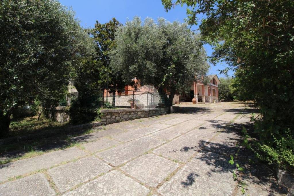 Villa in vendita a Sant'Angelo Romano via palombarese, 83