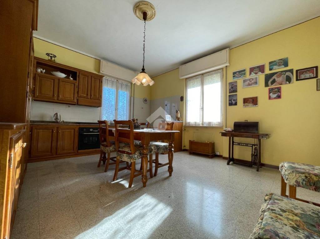 Villa in vendita a Canneto sull'Oglio via bizzolano, 32