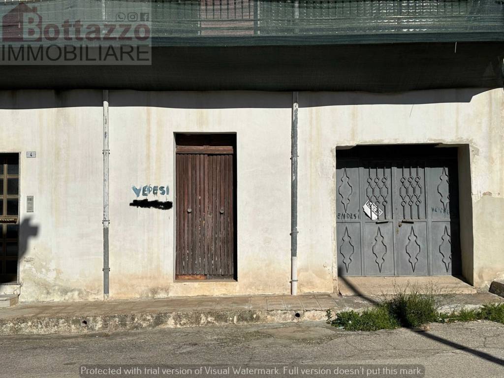 Villa in vendita a Lizzano via d'annunzio, 4
