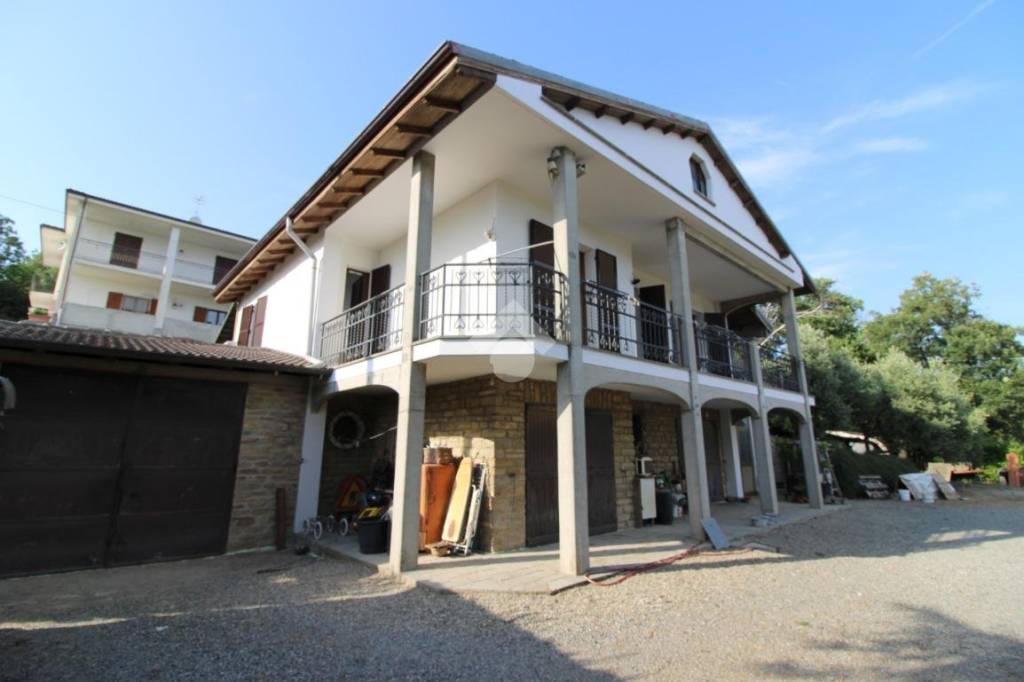 Casa Indipendente in vendita ad Acqui Terme str. Moirano, 161