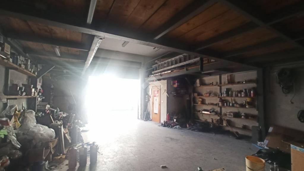 Garage in vendita a Manfredonia via Santa Tecchia, 27