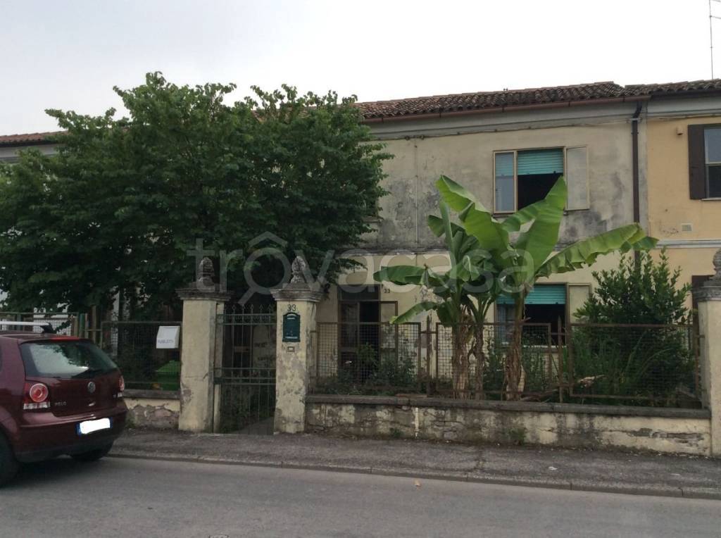 Casa Indipendente in vendita ad Adria adria Via Chieppara, 59