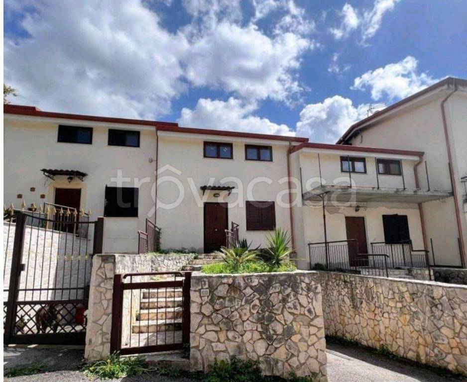 Villa a Schiera in in vendita da privato a Monteforte Irpino via Gaudi, 55